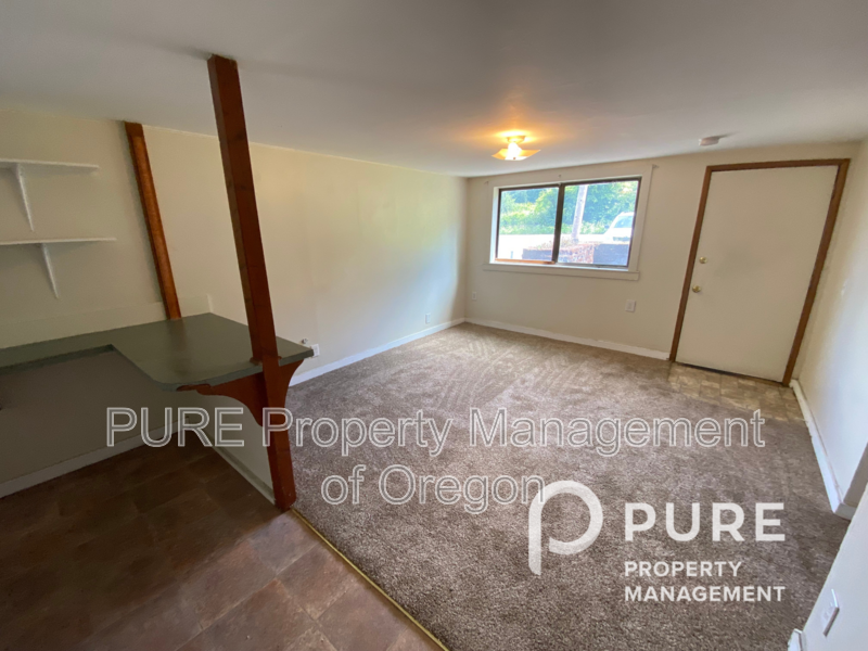 6803 Se Mabel Ave #A - Photo 2 of 14