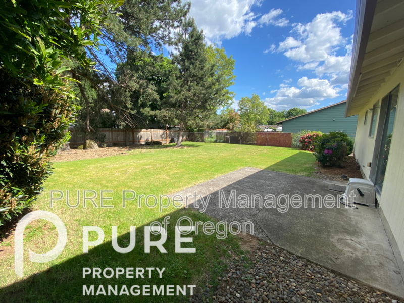 1126 Se 149th Pl - Photo 2 of 13