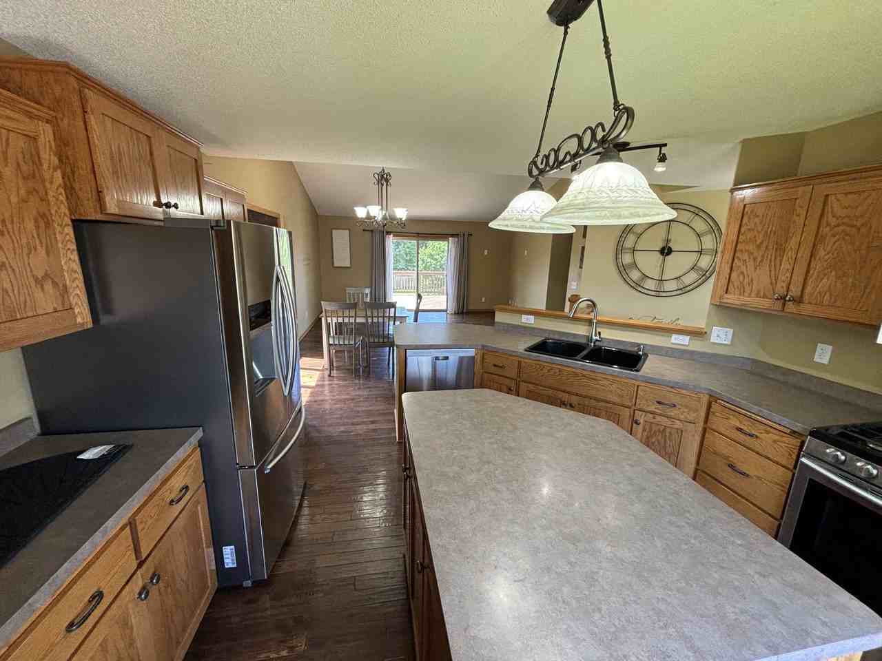 15312 Linnet St Nw - Photo 5 of 19