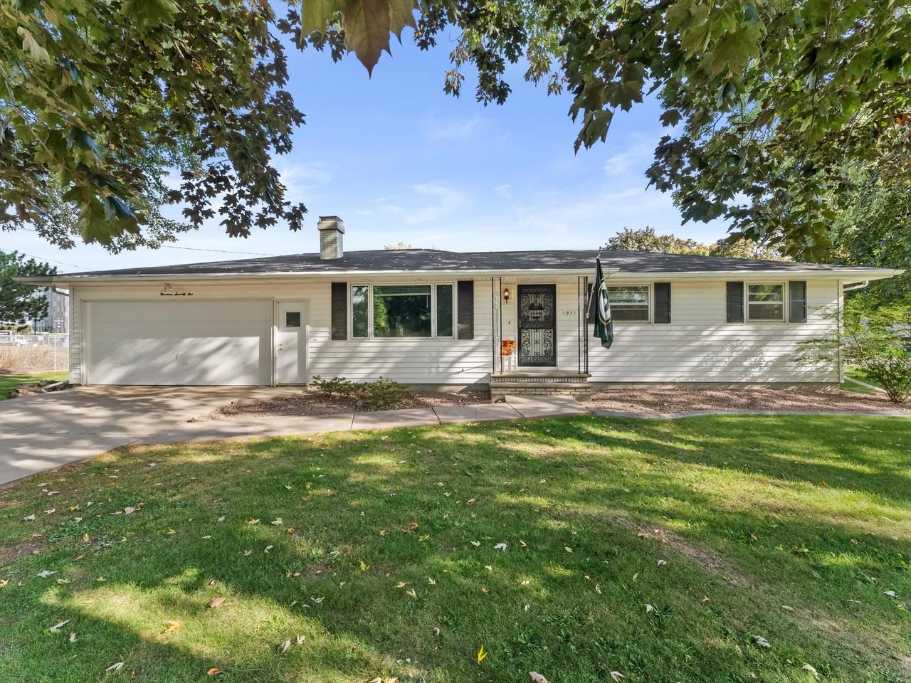 1971 Marlee Ln - Photo 4 of 29