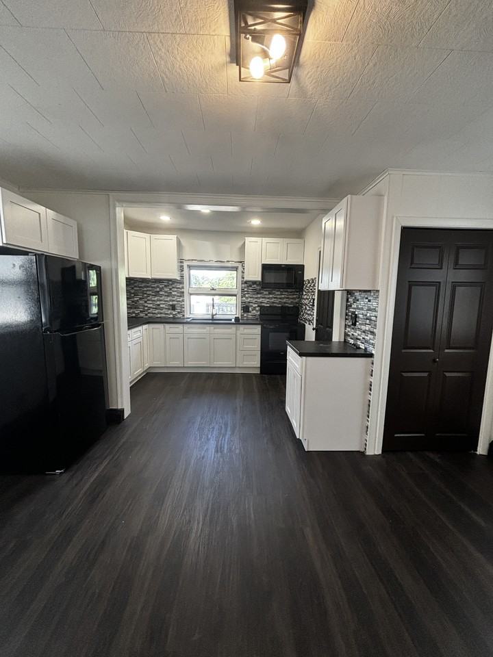 84 N Berne St #NA - Photo 5 of 21