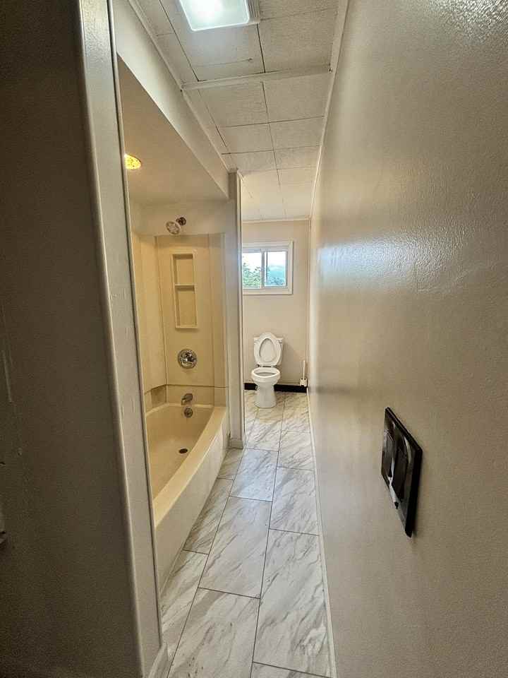 84 N Berne St #NA - Photo 7 of 21