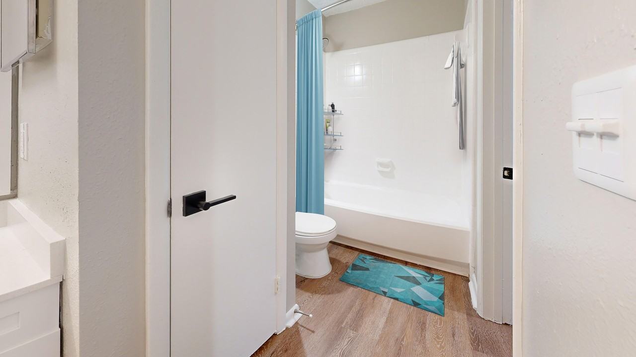 Rosemont at East Cobb Apartments - Photo 7 of 27