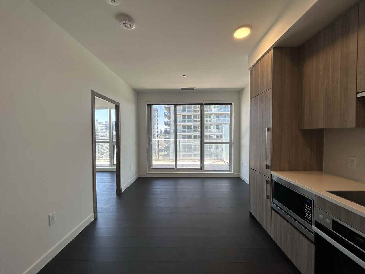 25 McMahon Drive #1515 - Photo 3 of 10