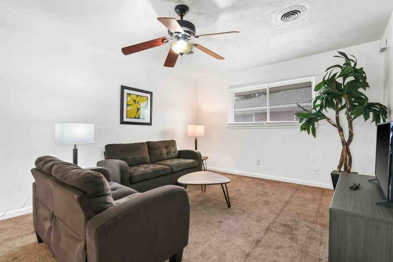 507 White City Blvd. - Photo 3 of 41