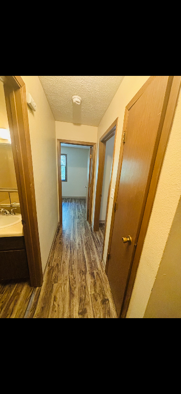 1236 Kolterman Ave - Photo 3 of 8