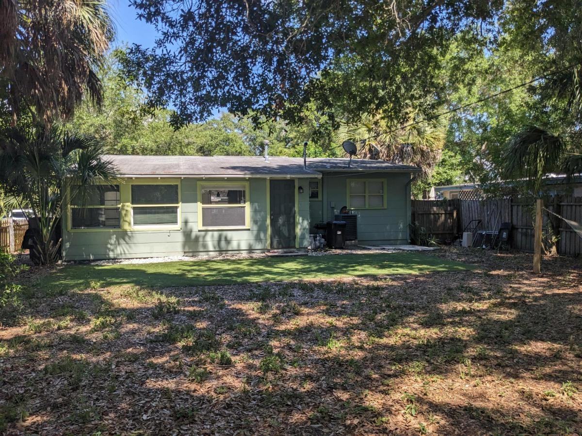 2401 Quincy St S #NA - Photo 3 of 13