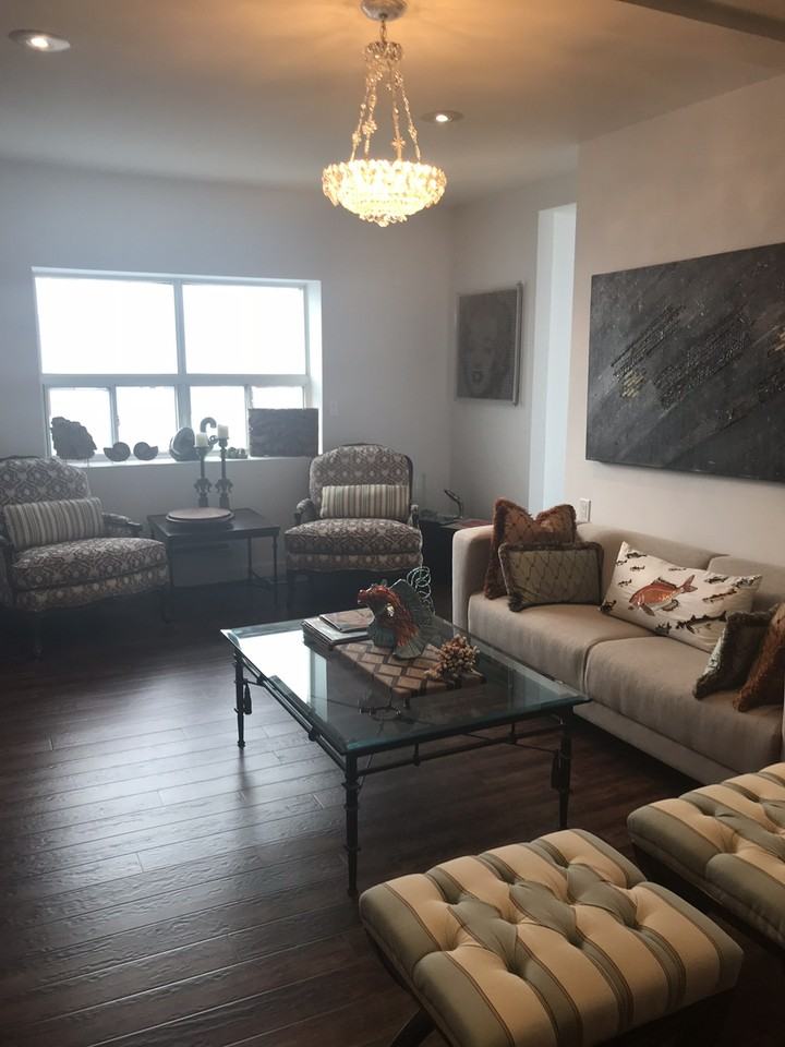 1111 College St - Photo 6 of 13