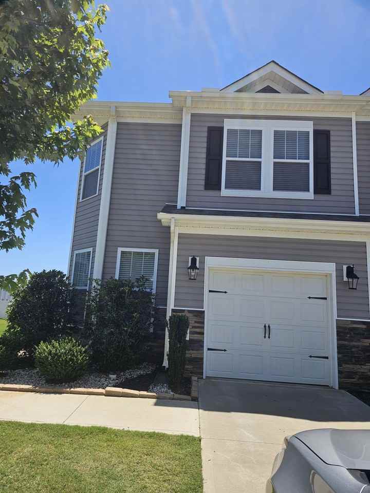 422 Yellow Fox Rd #1 - Photo 2 of 34