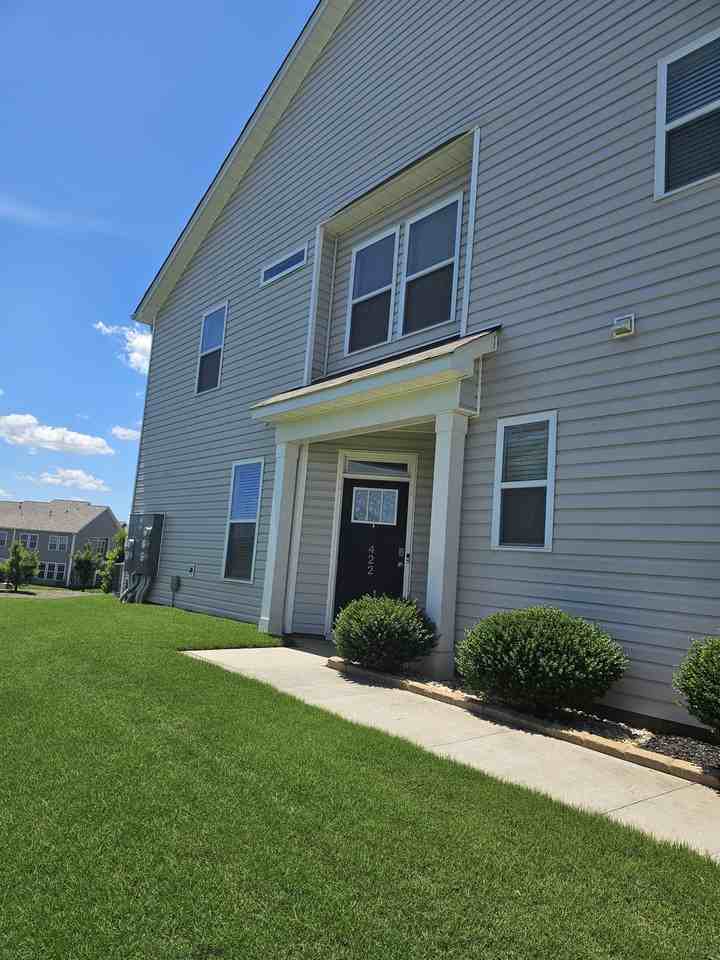 422 Yellow Fox Rd #1 - Photo 4 of 34