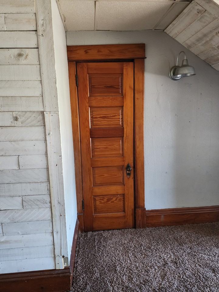 122 1st Street North #0 - Photo 3 of 3