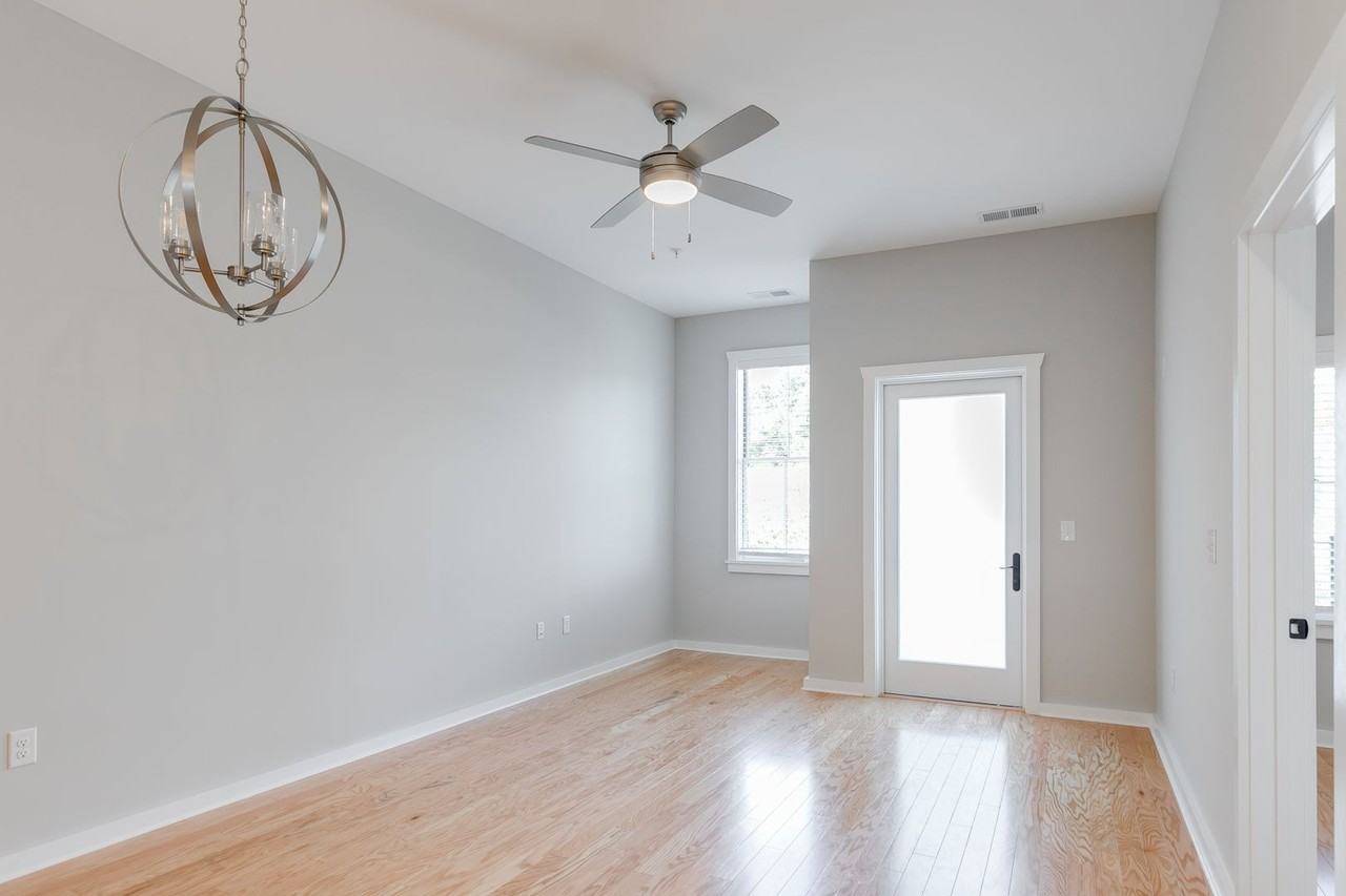 2416 Jefferson Ave - Photo 5 of 32