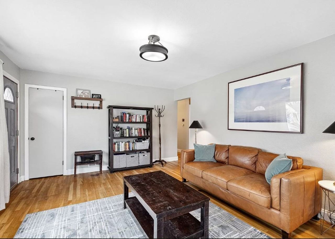 200 Burlington Ave - Photo 3 of 21