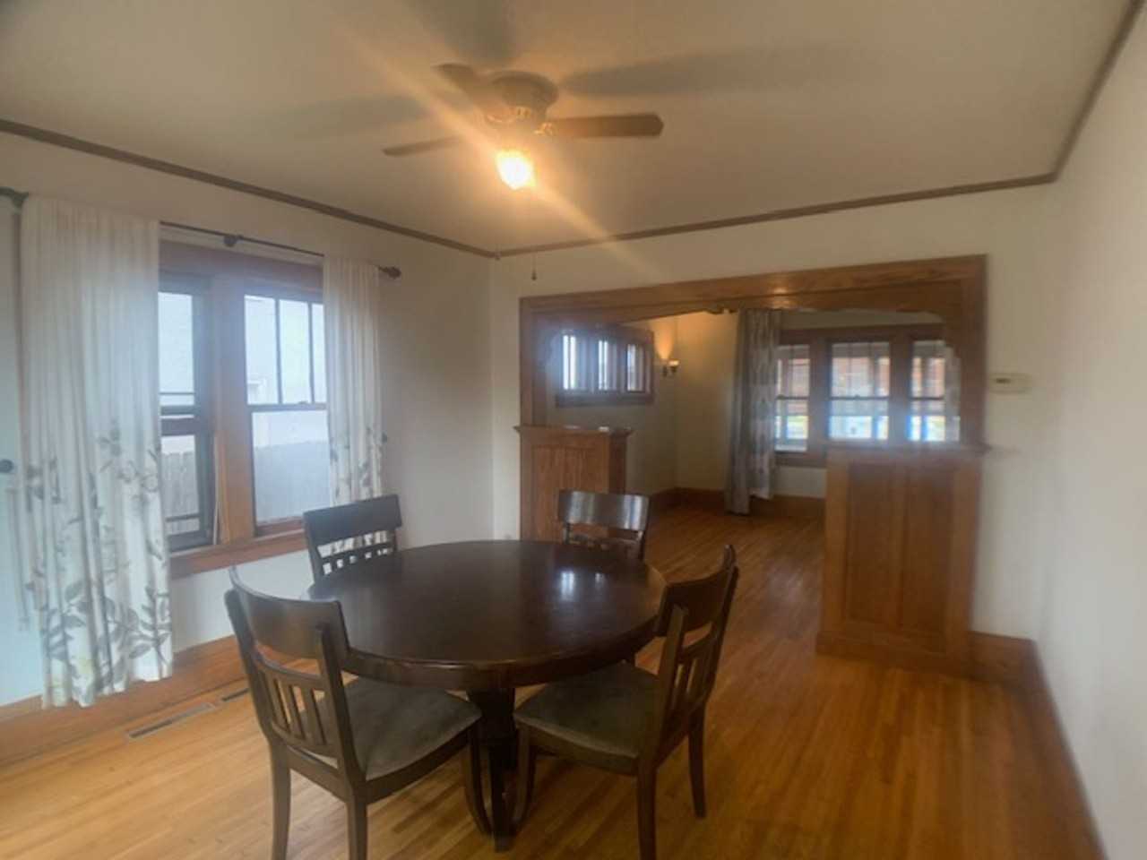 1428 Snelling Ave N - Photo 5 of 29