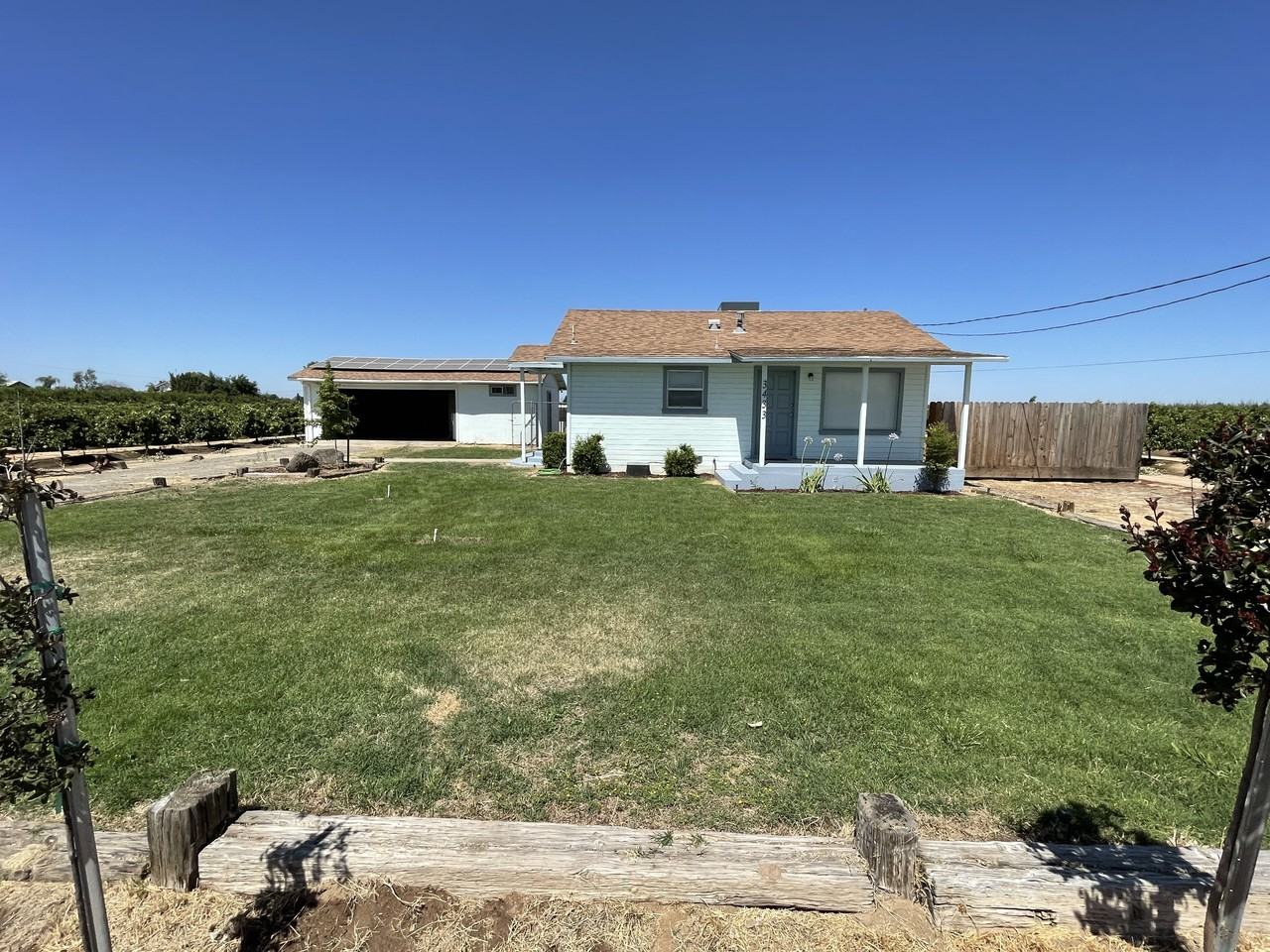 3433 S Thompson Ave #NA - Photo 2 of 8