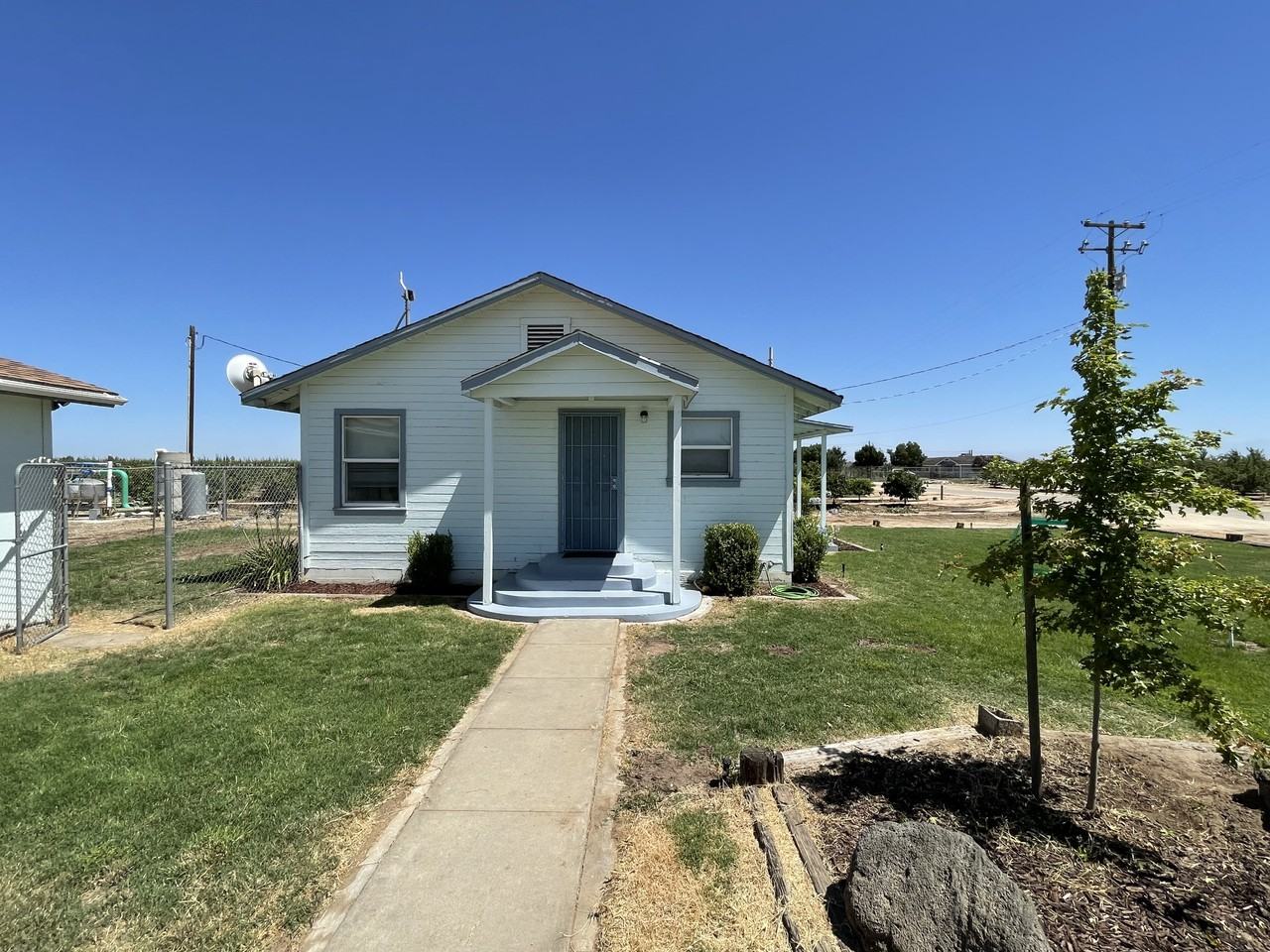 3433 S Thompson Ave #NA - Photo 3 of 8