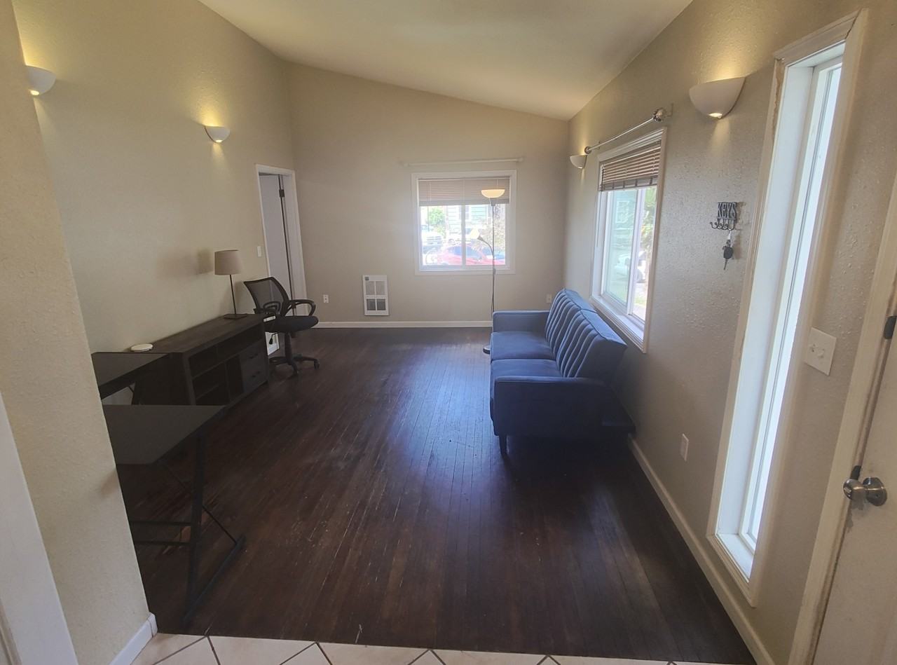 346 N Baxter St #NA - Photo 3 of 12