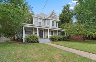 featured image of 219 Warwick Ln #B