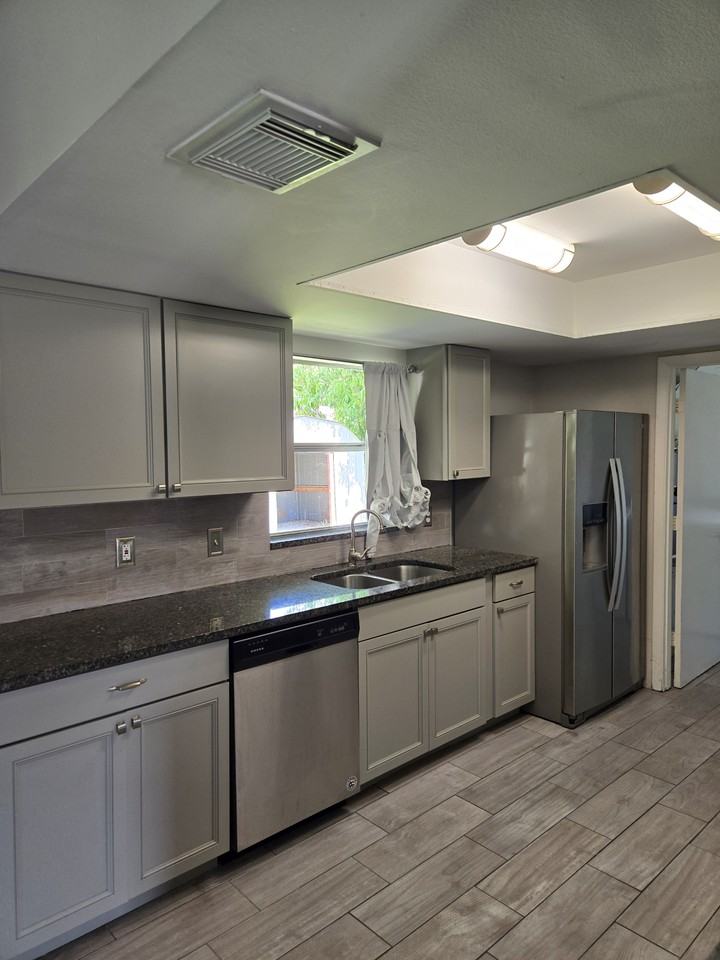 108 Loredo Ln #NA - Photo 3 of 25