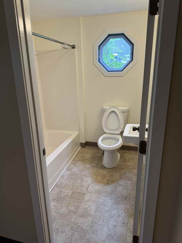 41 Washington St #3 - Photo 5 of 6