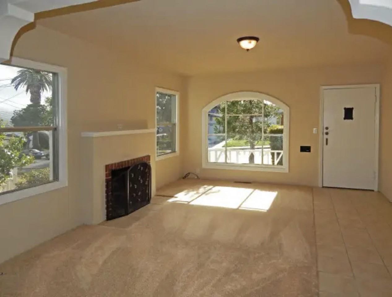 970 W Franklin St #NA - Photo 5 of 15
