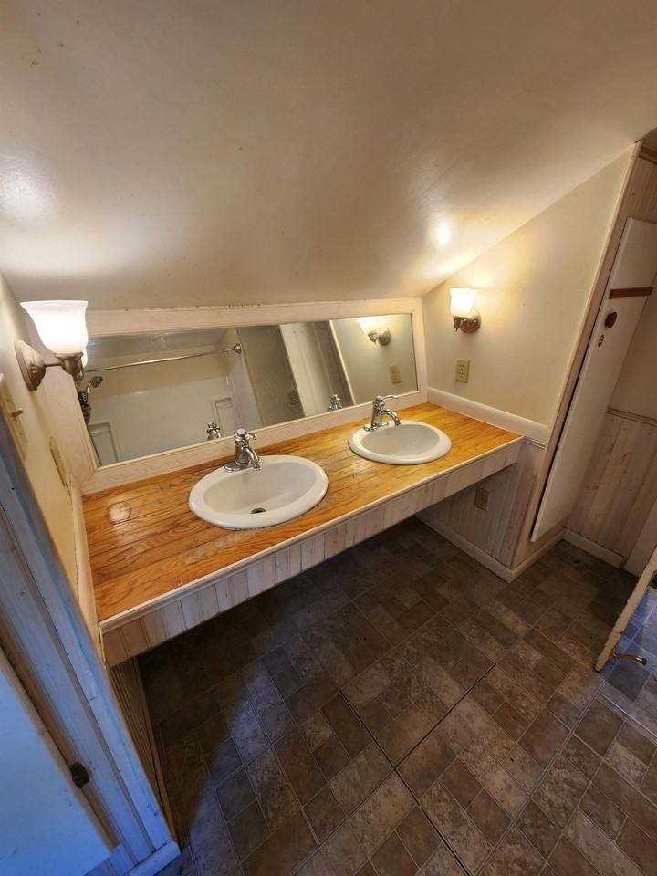 1434 Indiana Ave #1434 - Photo 2 of 4