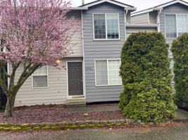 featured image of 1001 Crestview Ln