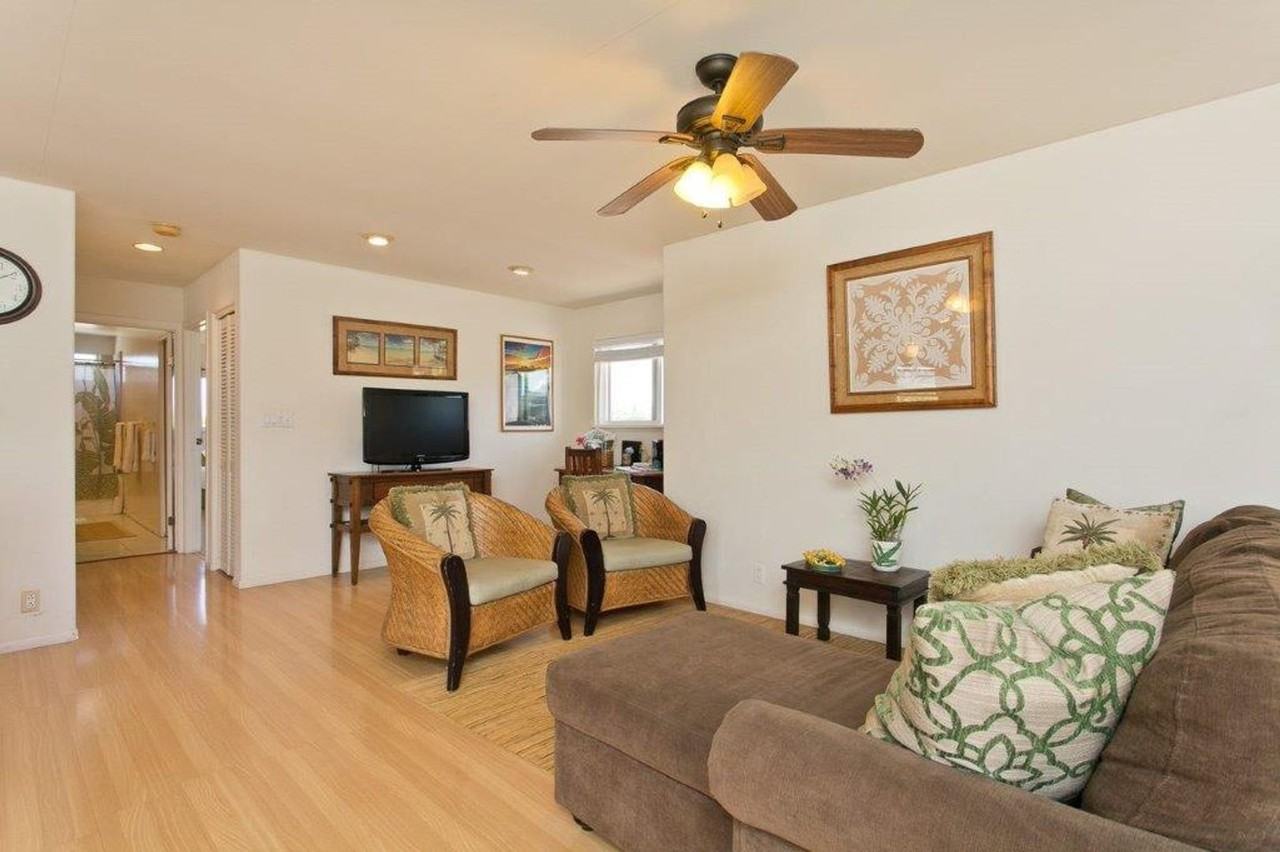 535 Pauku St - Photo 2 of 11