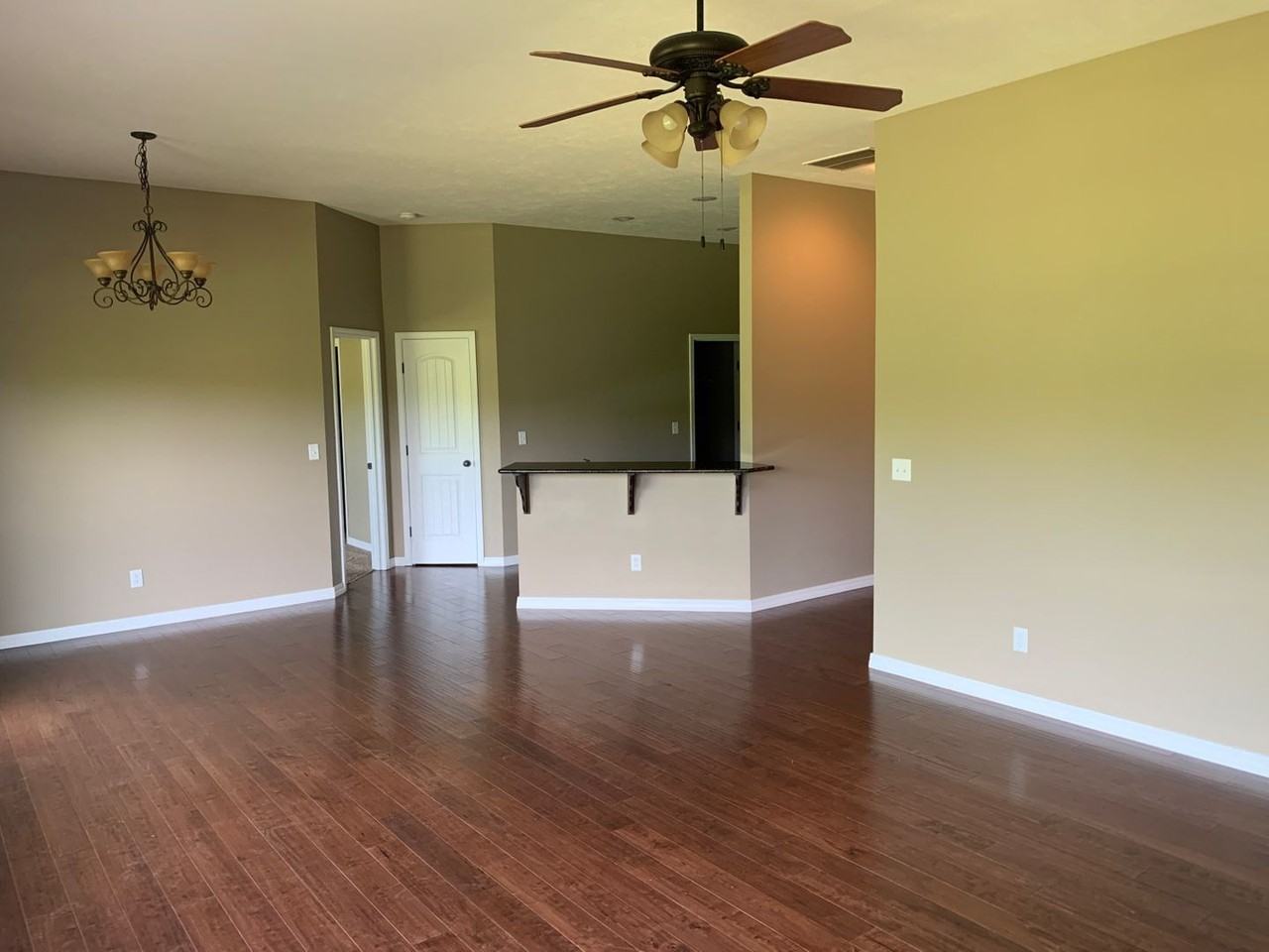 3505 S Juniper Ave - Photo 2 of 11