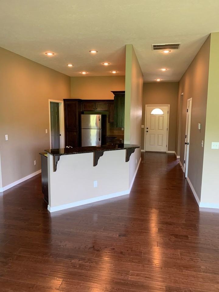 3505 S Juniper Ave - Photo 5 of 11