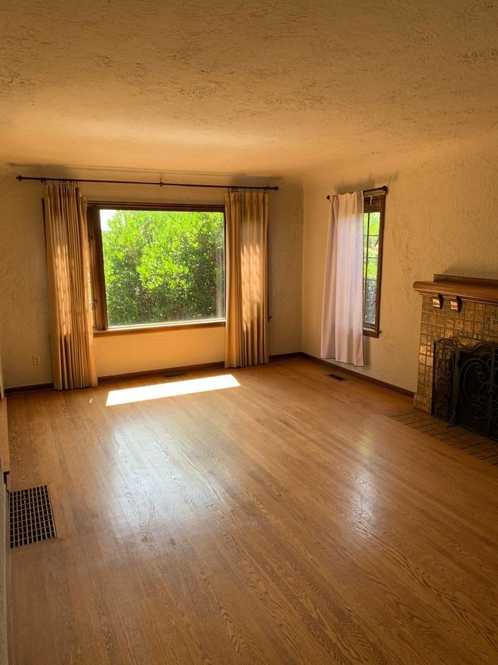 1015 Ne 71st St - Photo 2 of 14