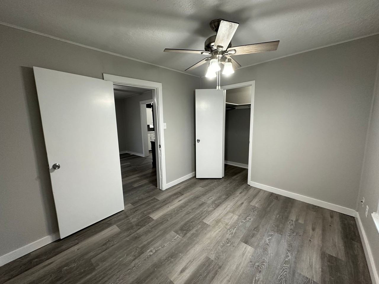 421 5th St - Photo 2 of 18