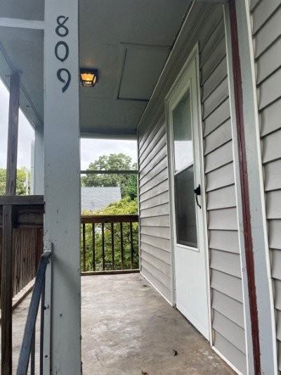 809 Cates St - Photo 4 of 13
