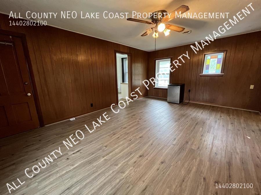 764 N Main St Unit 762 1/2 - Photo 3 of 5