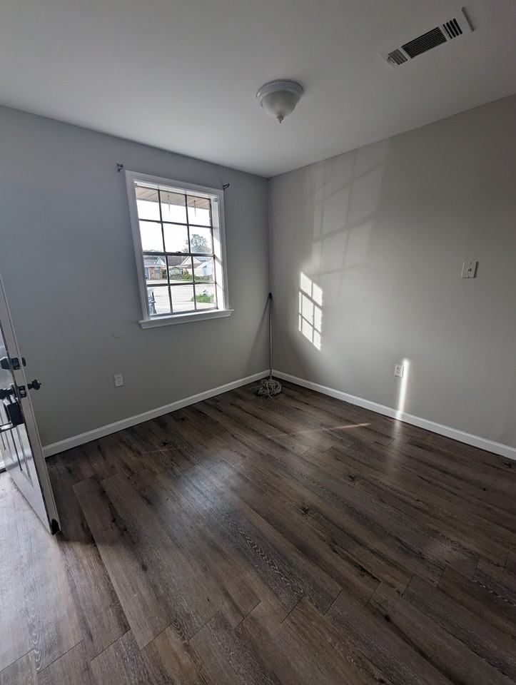 3 Claremont Pl #A - Photo 4 of 8