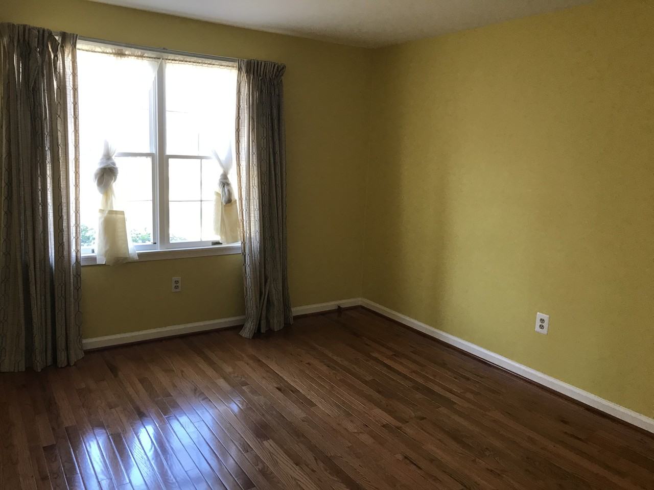 9911 Stoughton Rd #NA - Photo 7 of 8