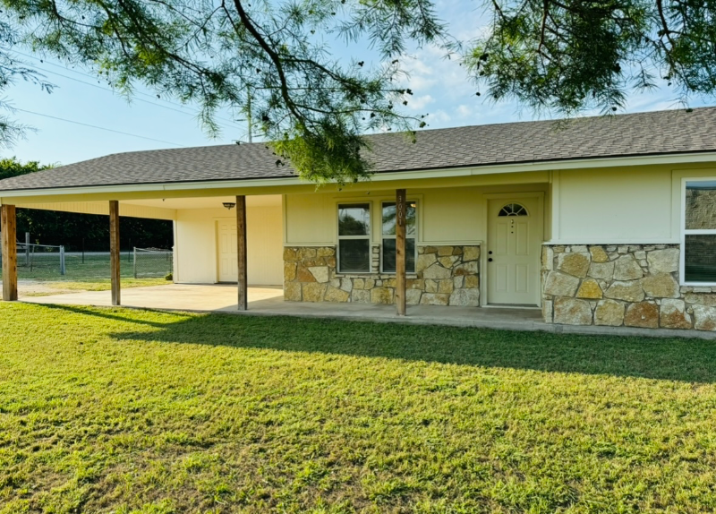 3001 Oakey Trl - Photo 2 of 20