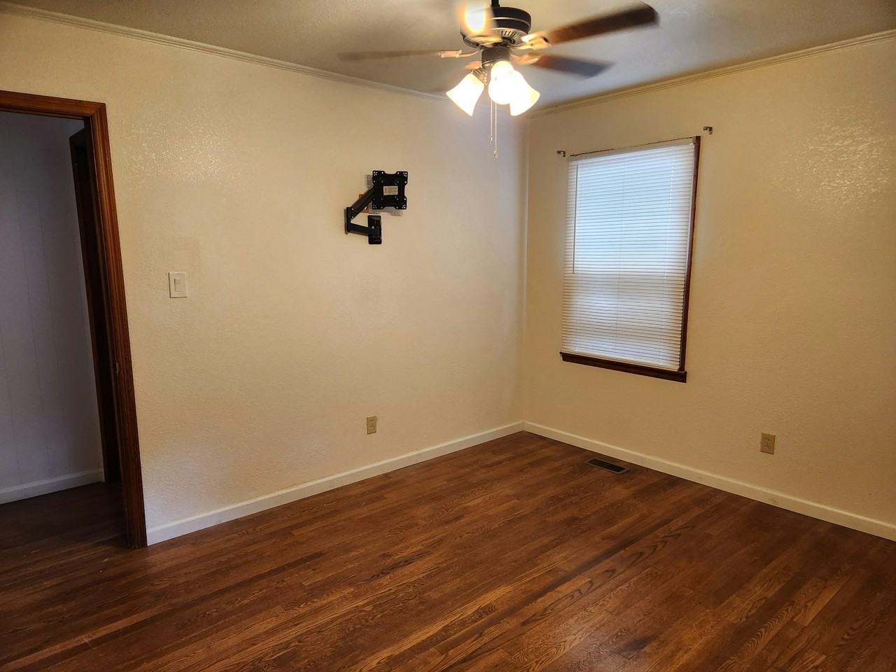 389 Collins Road, Unit Studio A (NEW) - Photo 6 of 7