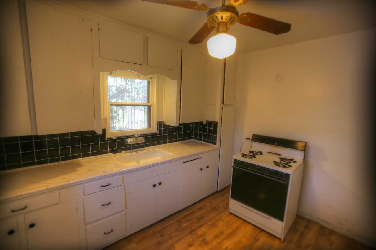 3932 E 1st St - Photo 2 of 11