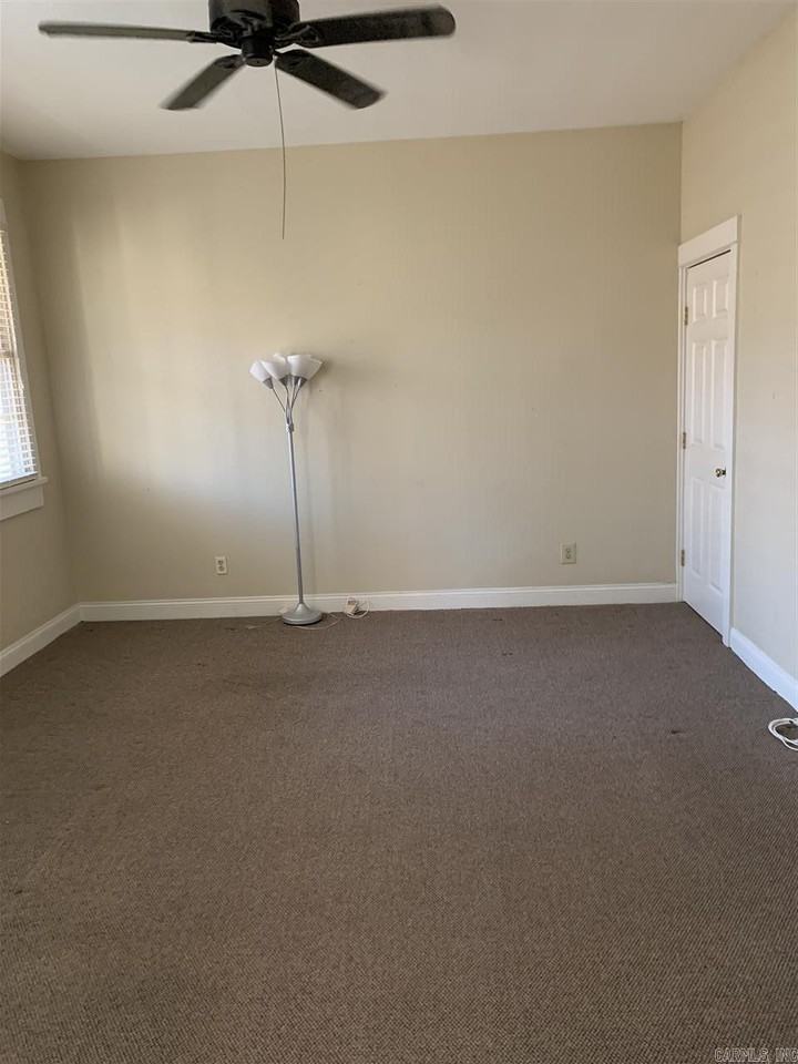 303 Rosetta St - Photo 5 of 9