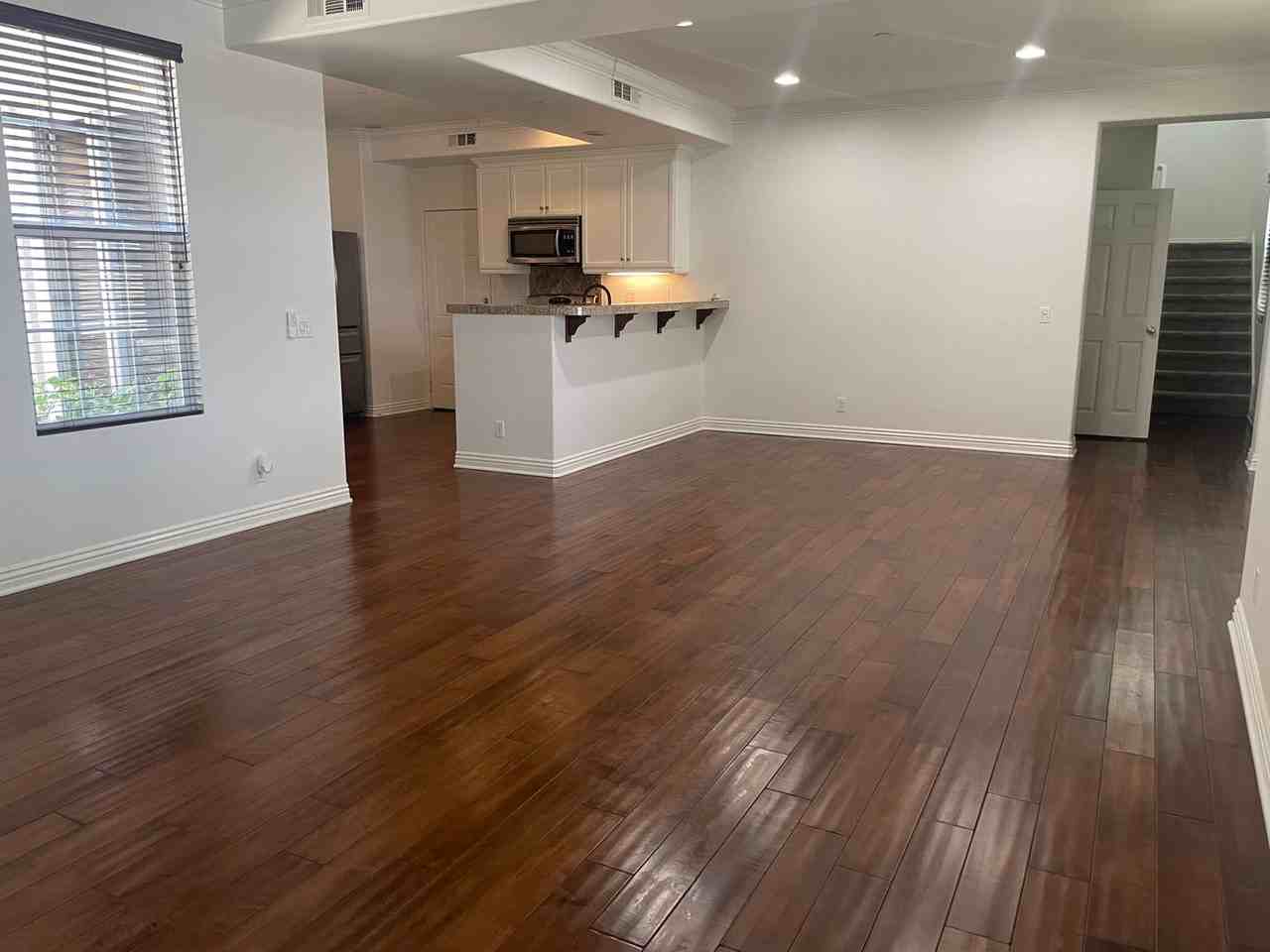 1518 Valencia Ave - Photo 2 of 21