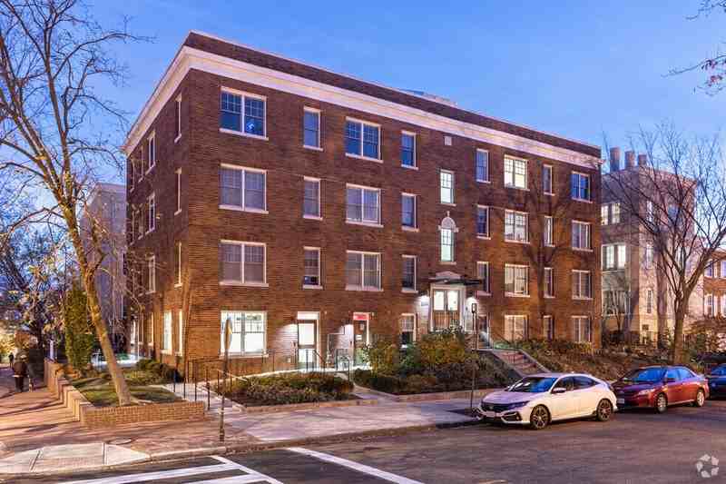 529 E Street Expy #202 - Photo 3 of 14