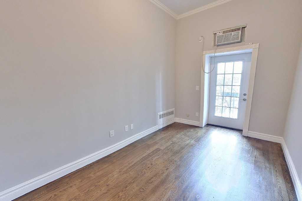 232 W 14th St #3B - Photo 4 of 8