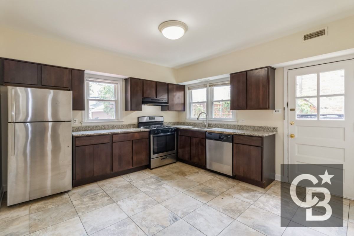 4105 N Odell Ave #SFH - Photo 2 of 10