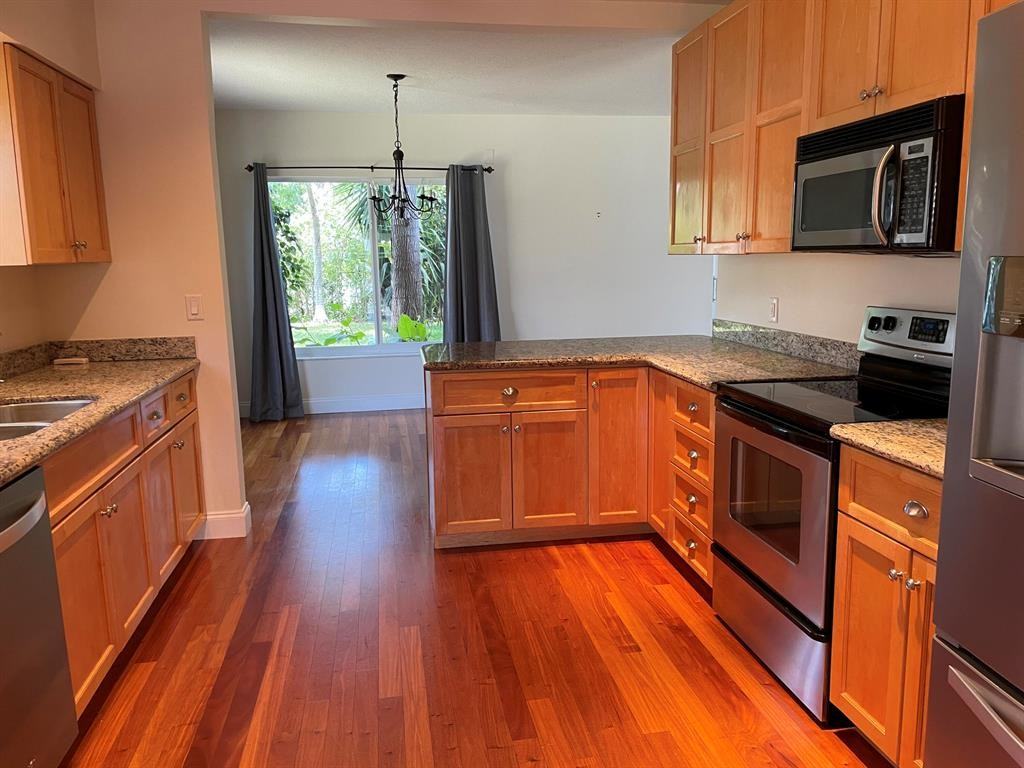 465 Northeast 34th Street - Photo 2 of 6