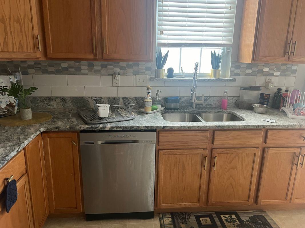 917 Denston Rd - Photo 2 of 7