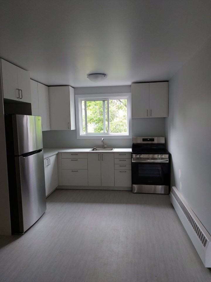 St. Charles - Photo 2 of 9