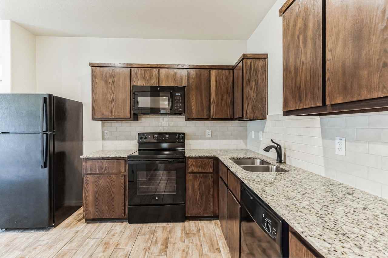 2416 Alterman Dr #B - Photo 4 of 15