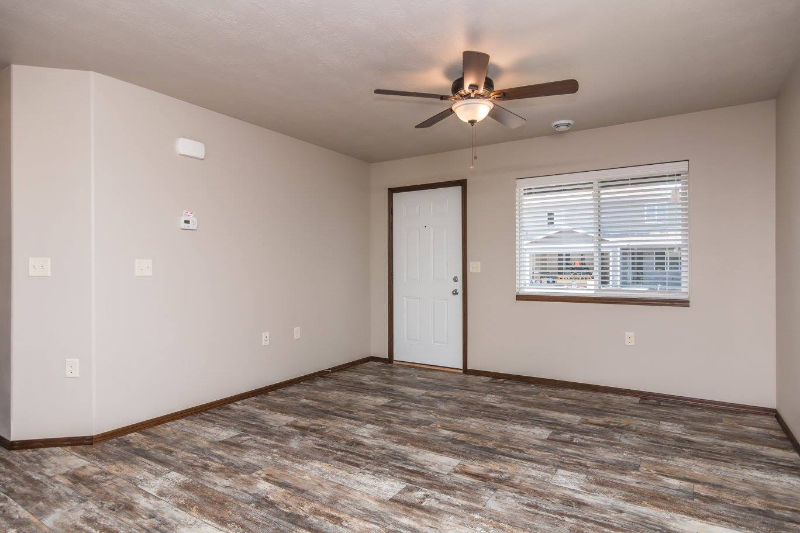 2200 N Main Ave - Photo 3 of 12