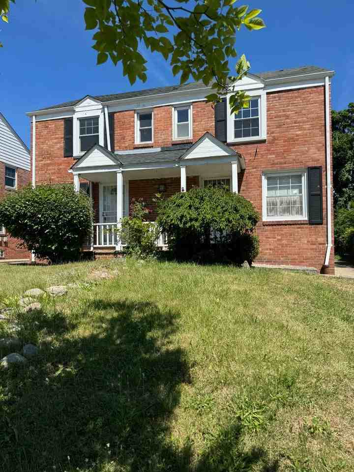 3383 Colwyn Rd, Shaker Heights, OH 44120 2 Bedroom House for 1,050